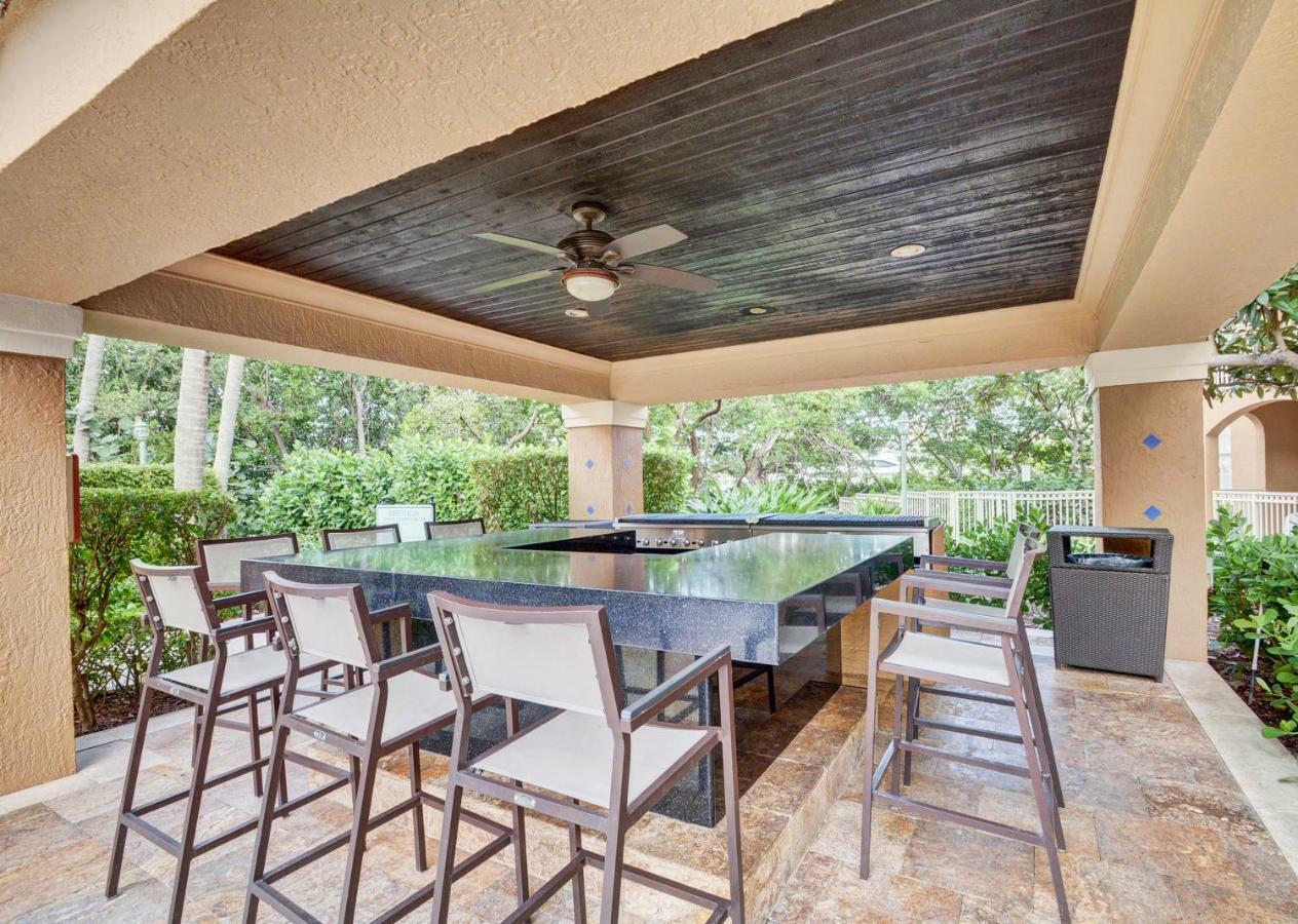 דירות Renovated 2/2 Unit At Yacht Club/אוונטורה מראה חיצוני תמונה