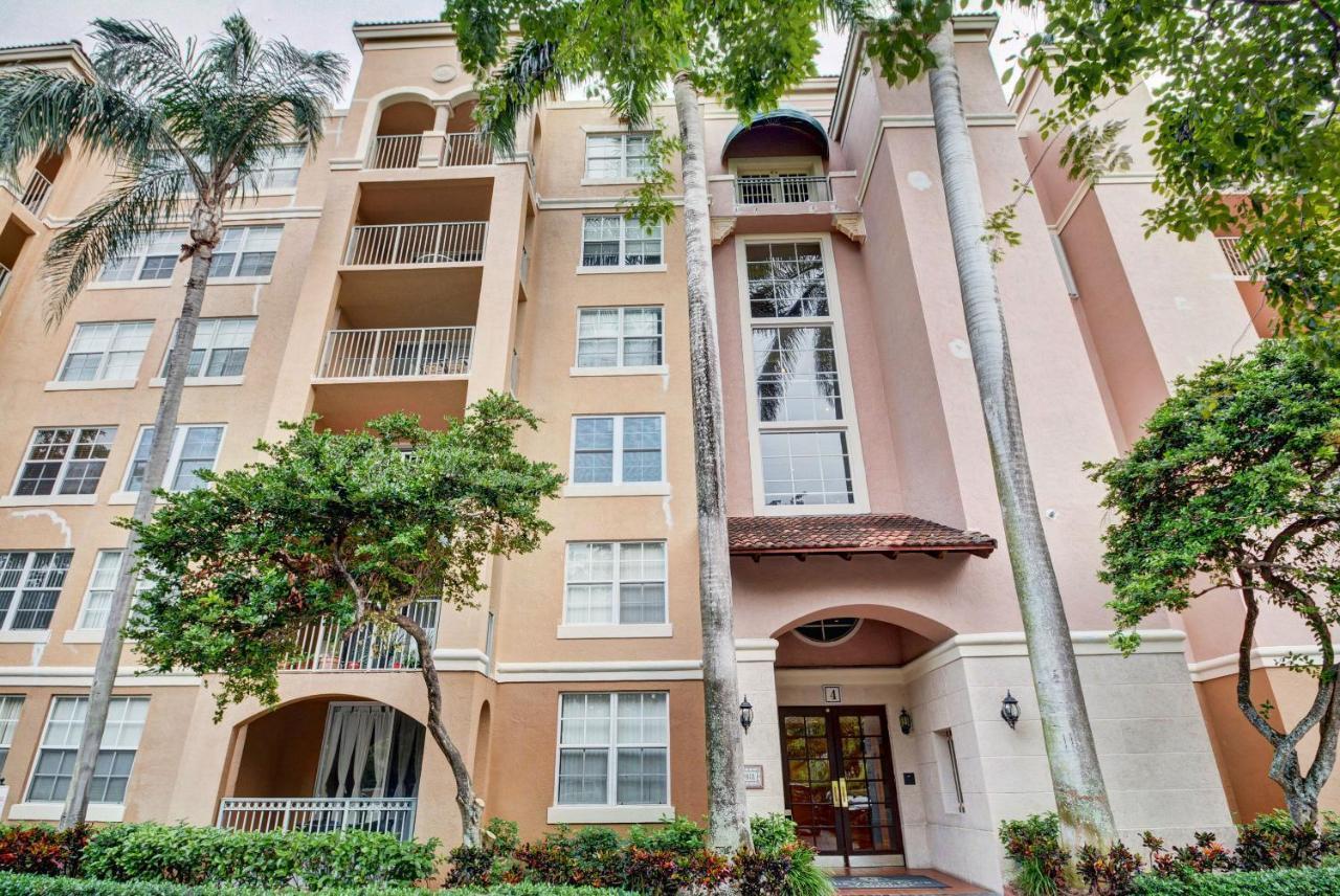 דירות Renovated 2/2 Unit At Yacht Club/אוונטורה מראה חיצוני תמונה